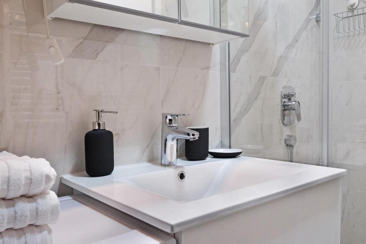 Central Spa Galaxy Apartment 베오그라드 외부 사진